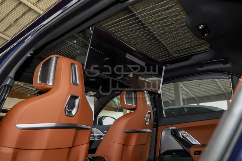 2026 بي ام دبليو الفئة السابعة 735أي