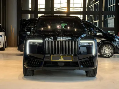 2025 رولز رويس كولينان بلاك بادج