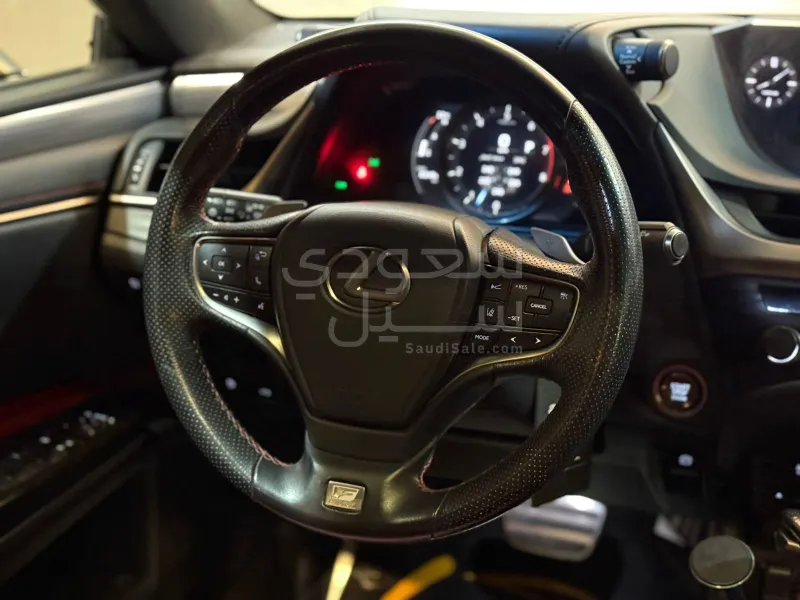 2019 لكزس إي إس 350 اف سبورت