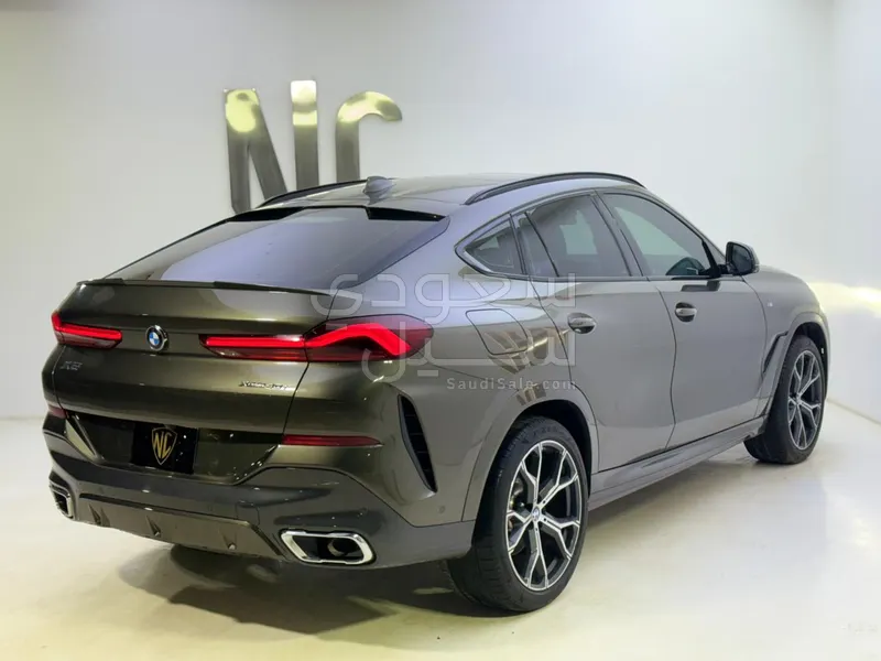 2022 بي ام دبليو الفئة اكس 6