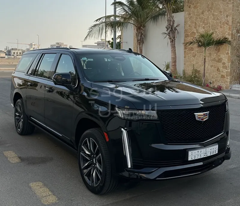 2021 كاديلاك اسكاليد بلاتينيوم