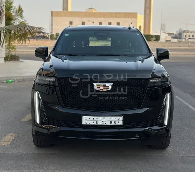 2021 كاديلاك اسكاليد بلاتينيوم