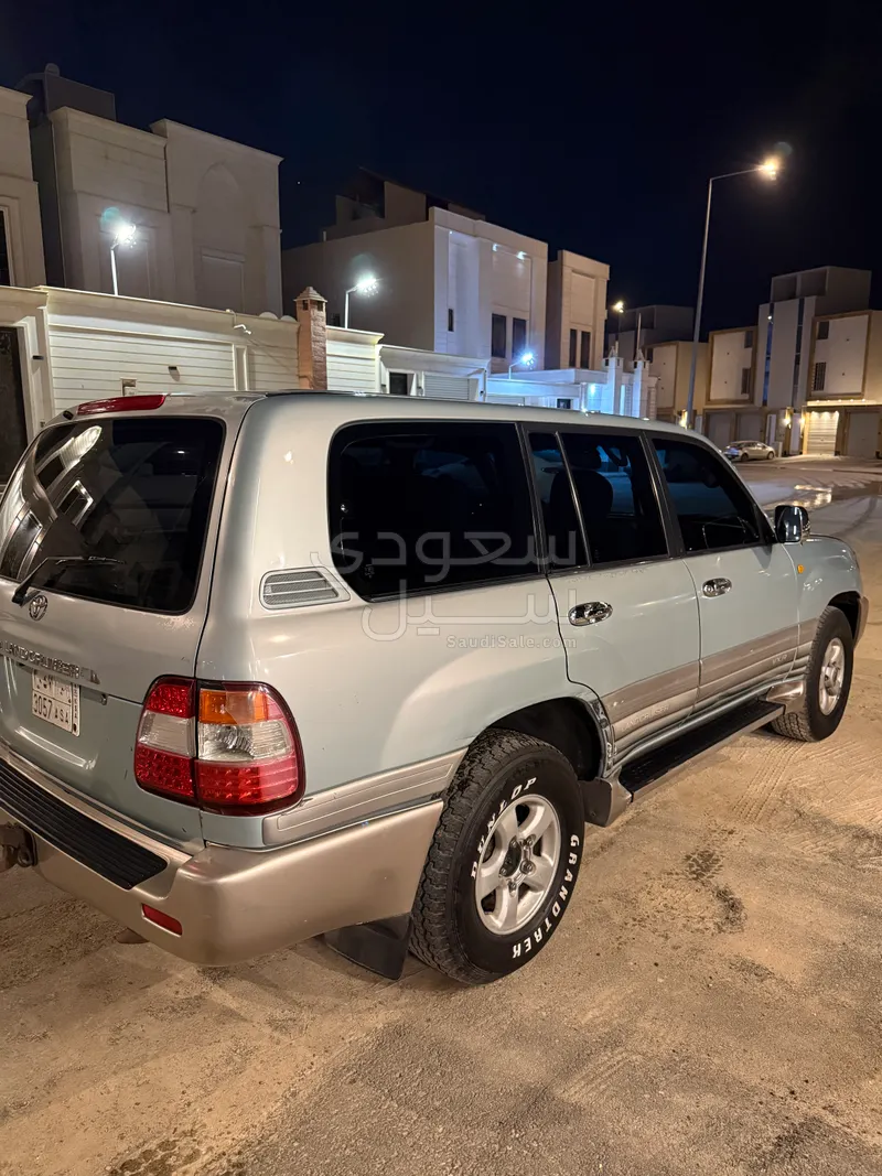 2001 تويوتا لاند كروزر في اكس ار