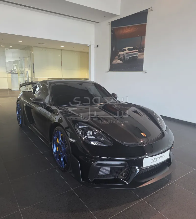 2024 بورش 718 جي تي 4