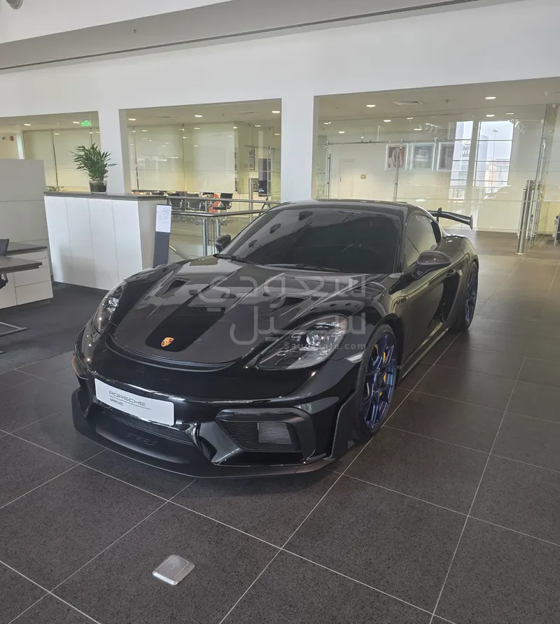 2024 بورش 718 جي تي 4