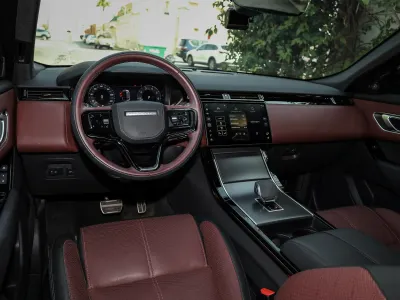 2024 لاند روفر رينج روفر فيلار فيلار