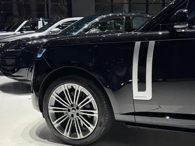 2024 لاند روفر رينج روفر اوتوبيوغرافي