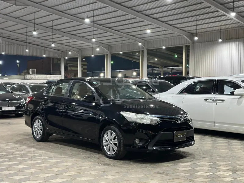 2016 تويوتا ياريس