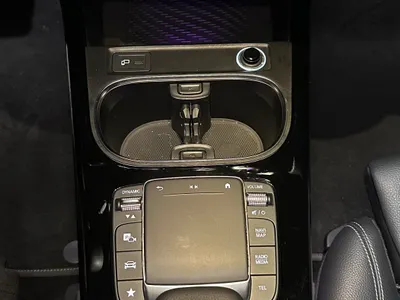 2020 مرسيدس - بنز أي 220