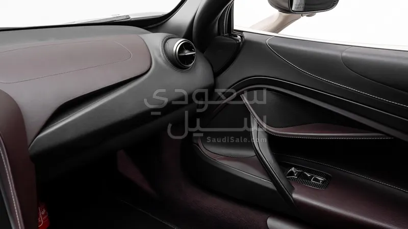 2018 مكلارين 720 إس