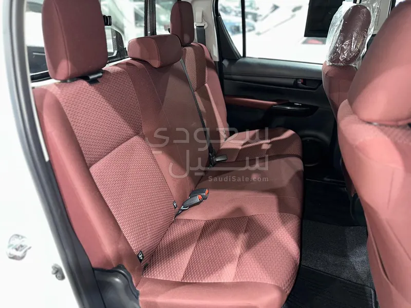 2026 Toyota Hilux GLX