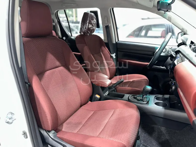 2026 Toyota Hilux GLX