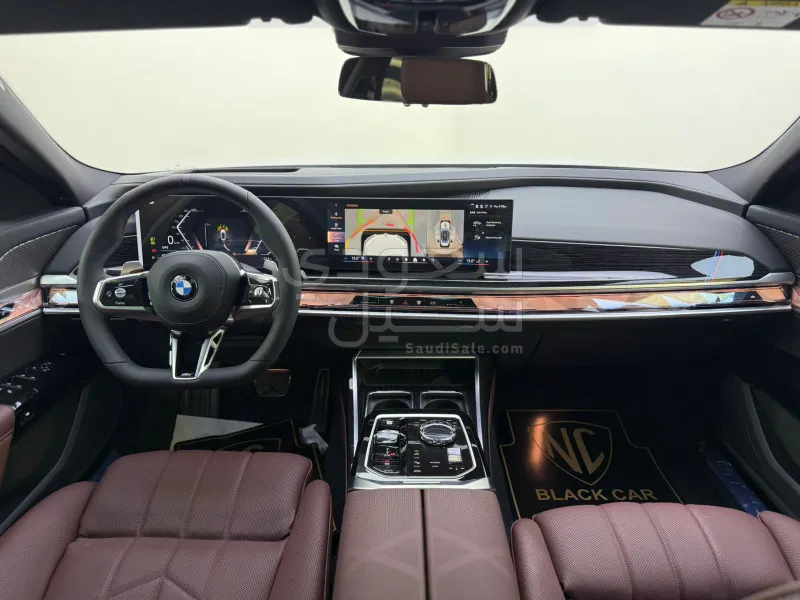 2026 بي ام دبليو الفئة السابعة 735أي