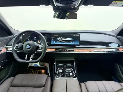 2026 بي ام دبليو الفئة السابعة 735أي