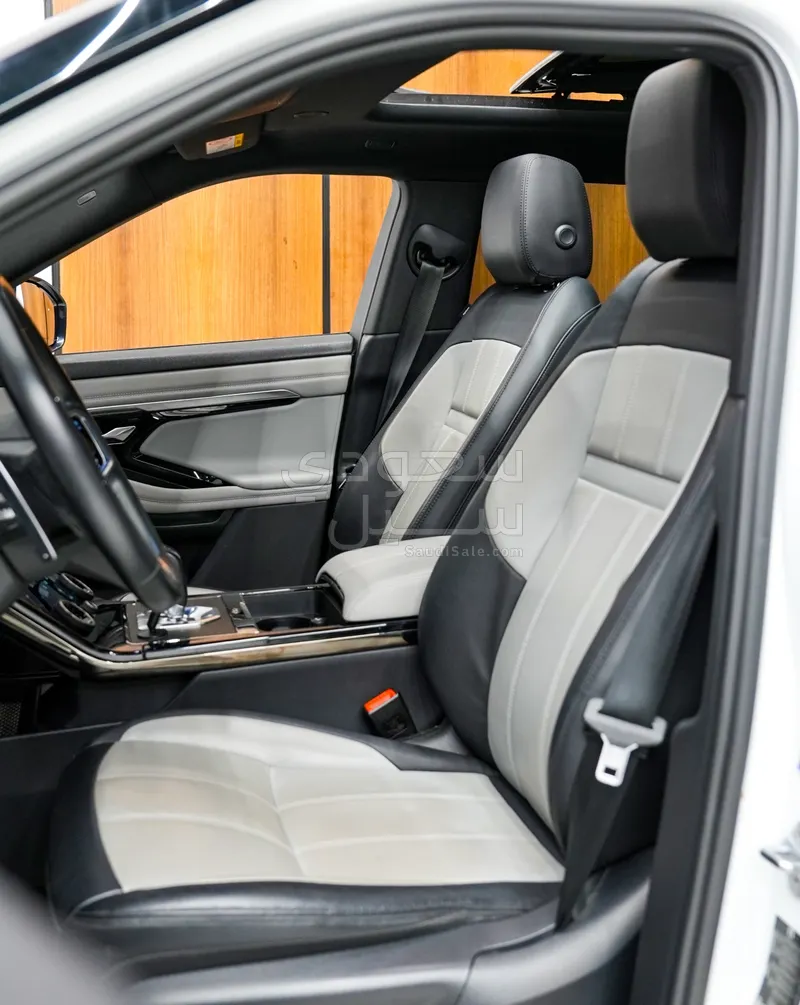 2022 لاند روفر رينج روفر ايفوك