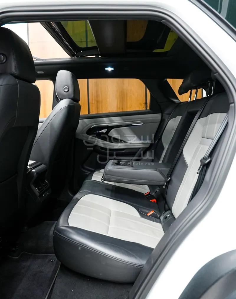 2022 لاند روفر رينج روفر ايفوك