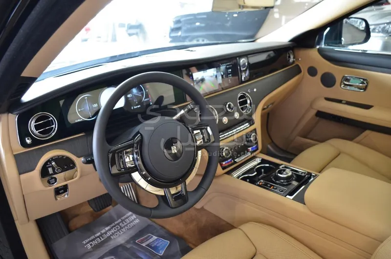 2025 رولز رويس قوست