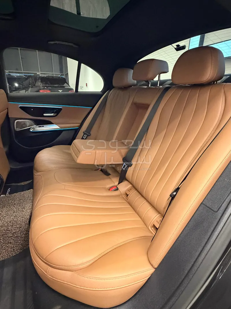 2024 مرسيدس - بنز إي 300 أي إم جي