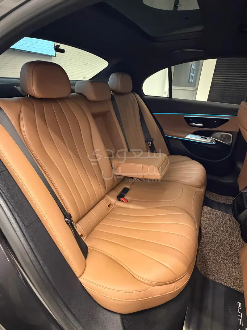 2024 مرسيدس - بنز إي 300 أي إم جي