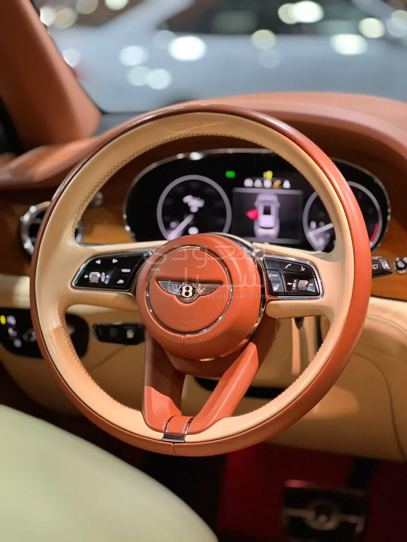 2021 بنتلي بنتايجا الاصدار الاول