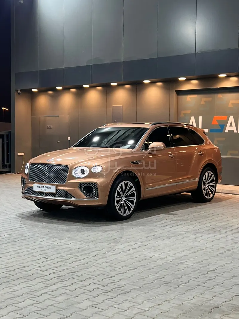 2021 بنتلي بنتايجا الاصدار الاول