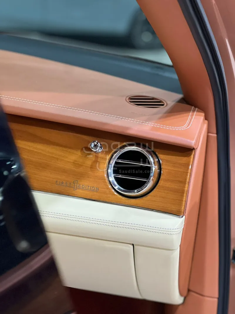 2021 بنتلي بنتايجا الاصدار الاول