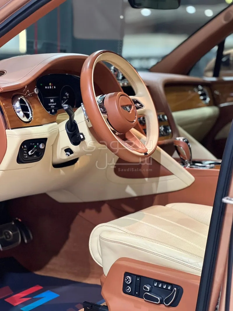 2021 بنتلي بنتايجا الاصدار الاول