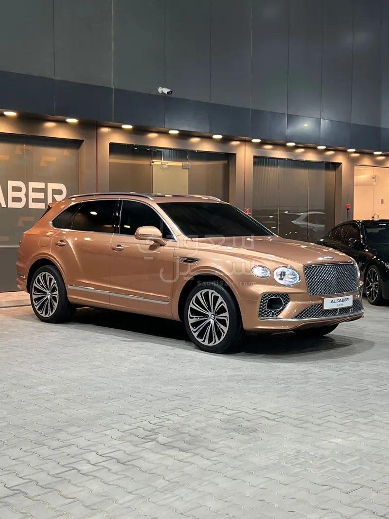 2021 بنتلي بنتايجا الاصدار الاول