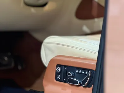 2021 بنتلي بنتايجا الاصدار الاول