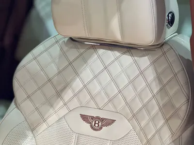 2021 بنتلي بنتايجا الاصدار الاول