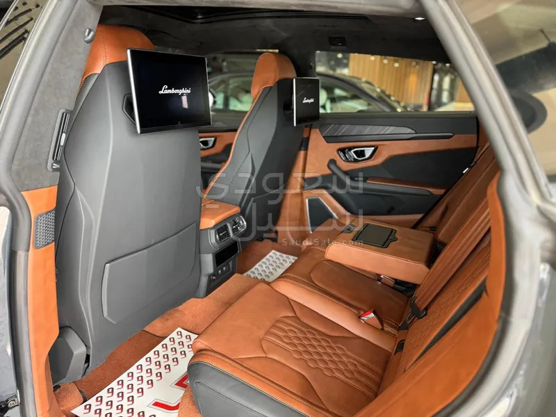 2023 لمبرجيني اوروس اس
