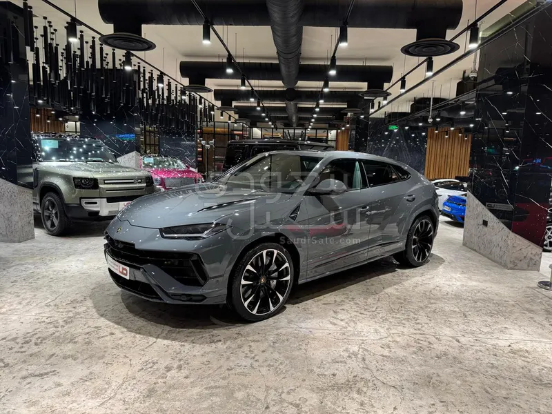 2023 لمبرجيني اوروس اس