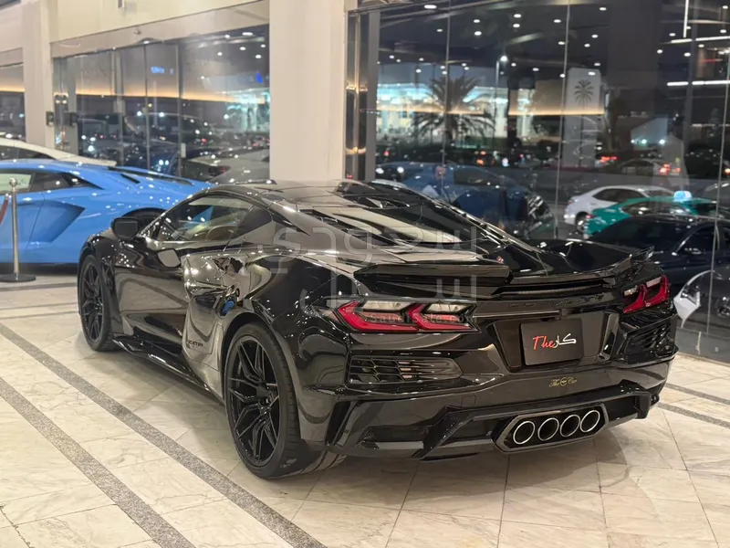 2025 شفروليه كورفيت زد او 6