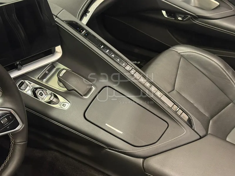 2025 شفروليه كورفيت زد او 6