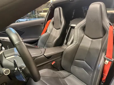 2025 شفروليه كورفيت زد او 6