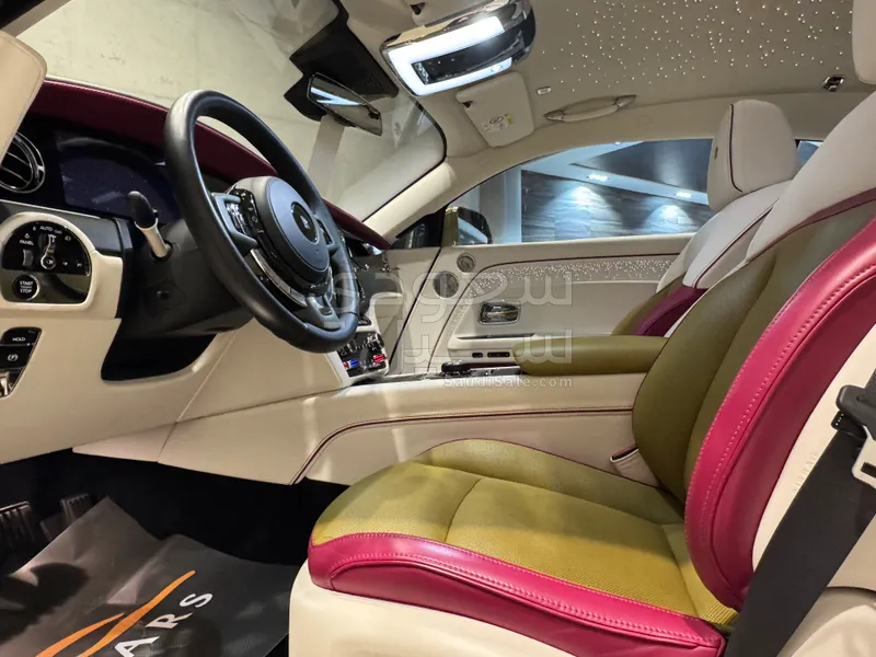 2024 رولز رويس سبيكتر