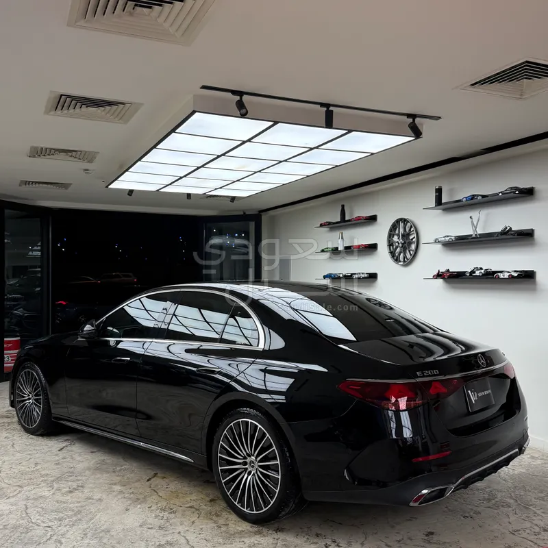 2025 مرسيدس - بنز إي 200 أي إم جي