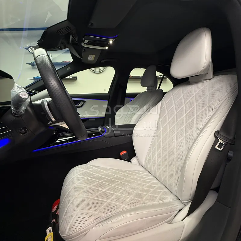 2025 مرسيدس - بنز إي 200 أي إم جي