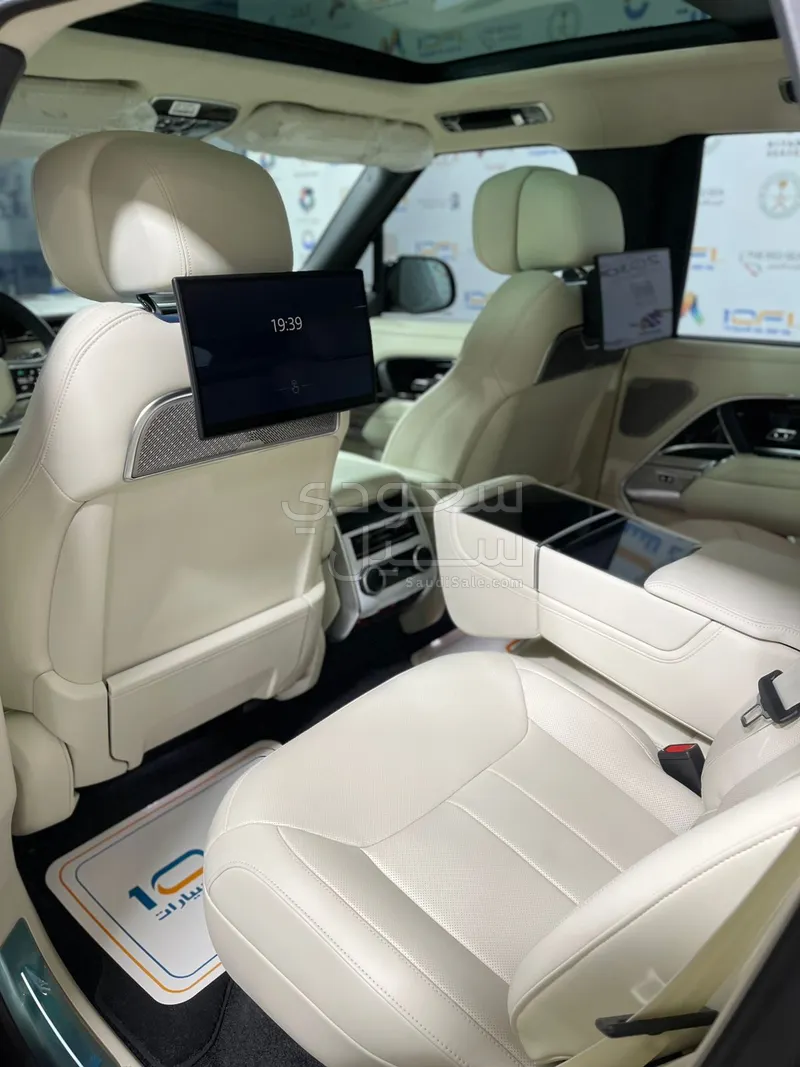 2025 لاند روفر رينج روفر اوتوبيوغرافي