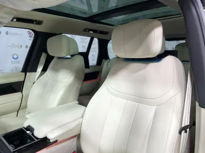 2025 لاند روفر رينج روفر اوتوبيوغرافي