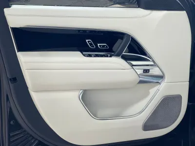 2025 لاند روفر رينج روفر اوتوبيوغرافي