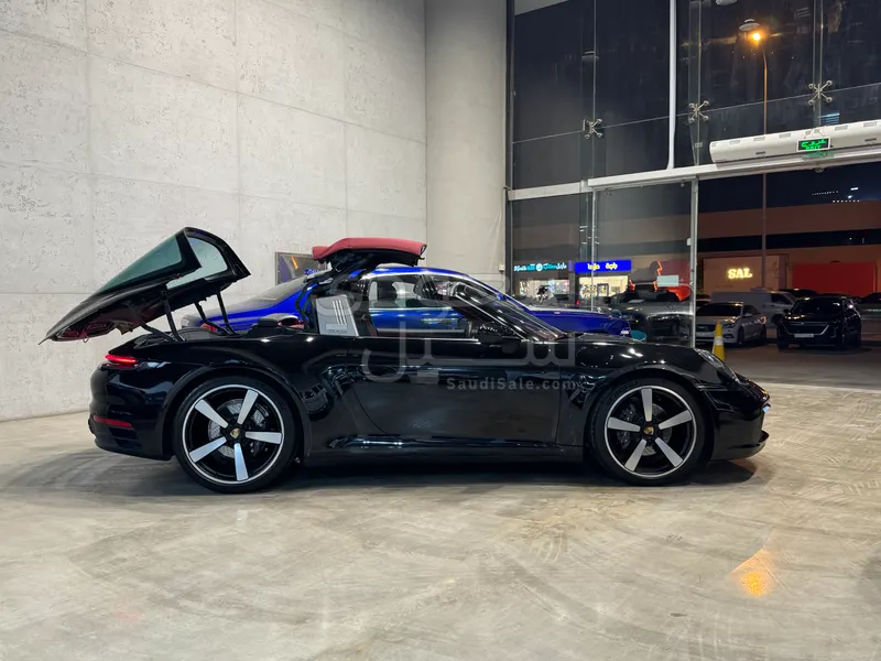 2023 بورش 911 تارجا4