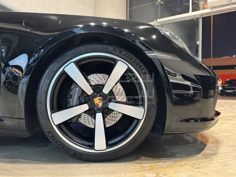2023 بورش 911 تارجا4