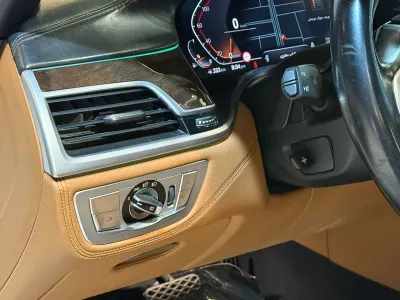 2020 بي ام دبليو الفئة السابعة 730 إل أي