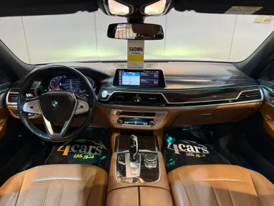 2020 بي ام دبليو الفئة السابعة 730 إل أي