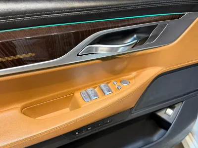 2020 بي ام دبليو الفئة السابعة 730 إل أي