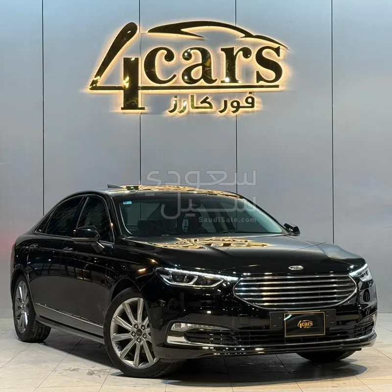 2022 فورد توروس تايتينيوم