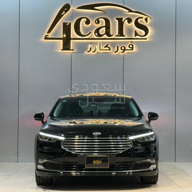 2022 فورد توروس تايتينيوم