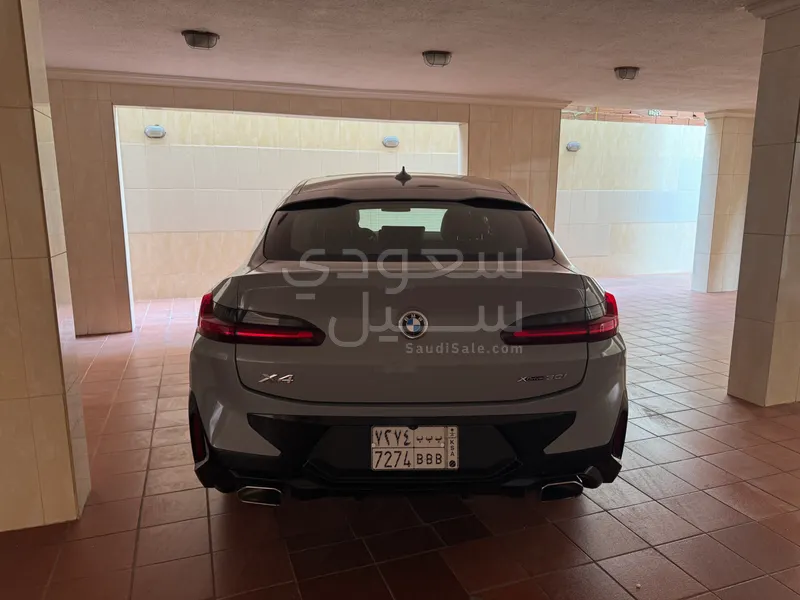 2022 بي ام دبليو الفئة اكس 4