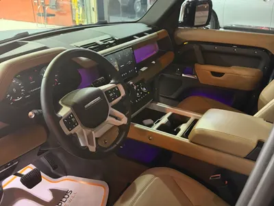 2025 لاند روفر ديفيندر اتش اس اي